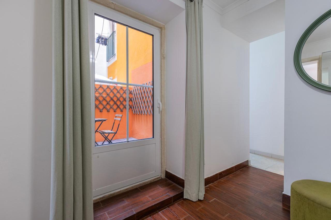 Lovely Patio Getaway In Lisbon Apartment Exterior photo